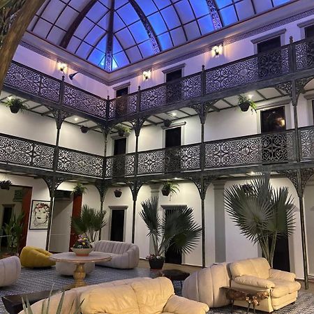 Hotel Tierra Marina Centro Historico マサトラン エクステリア 写真