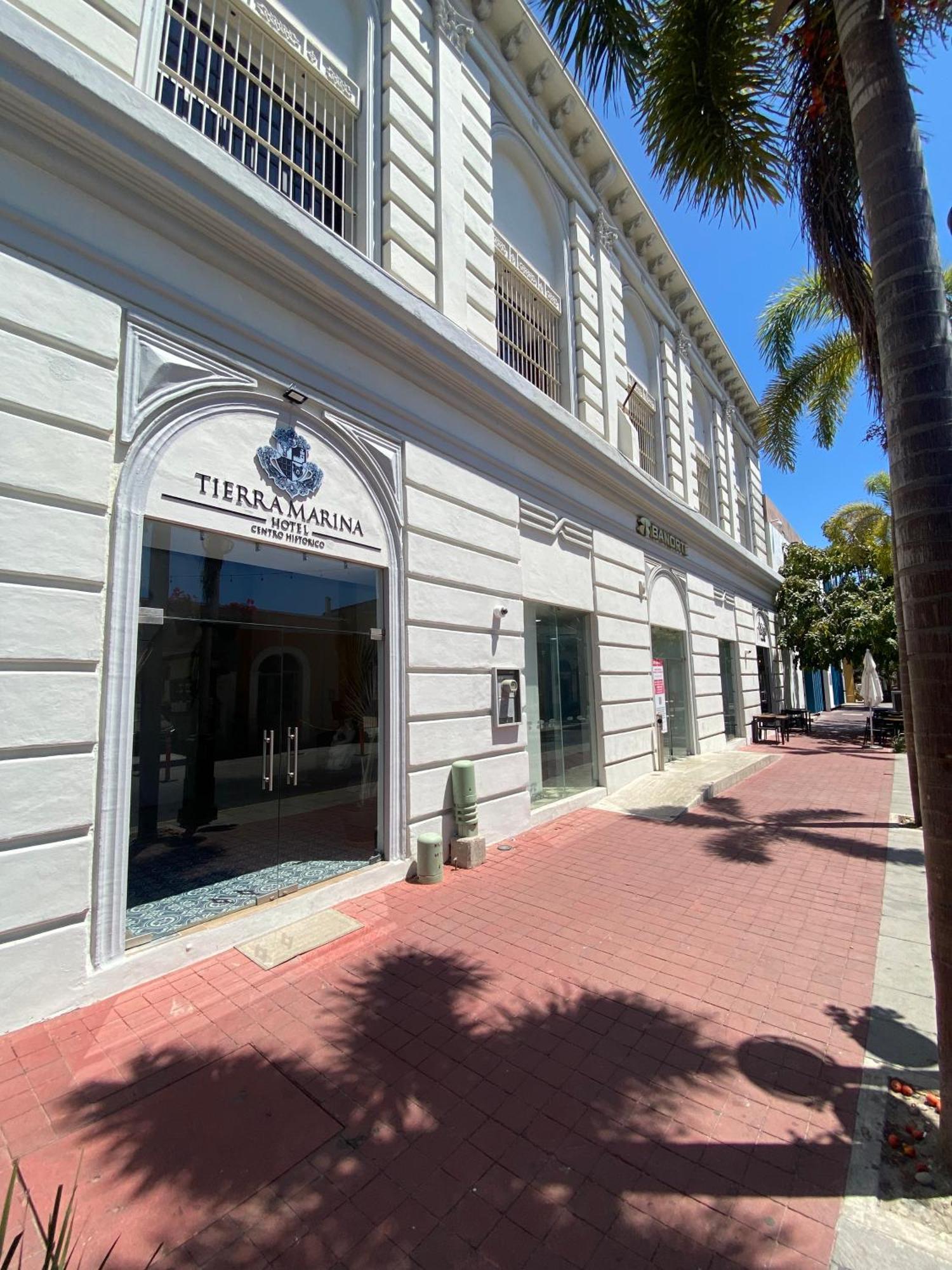 Hotel Tierra Marina Centro Historico マサトラン エクステリア 写真