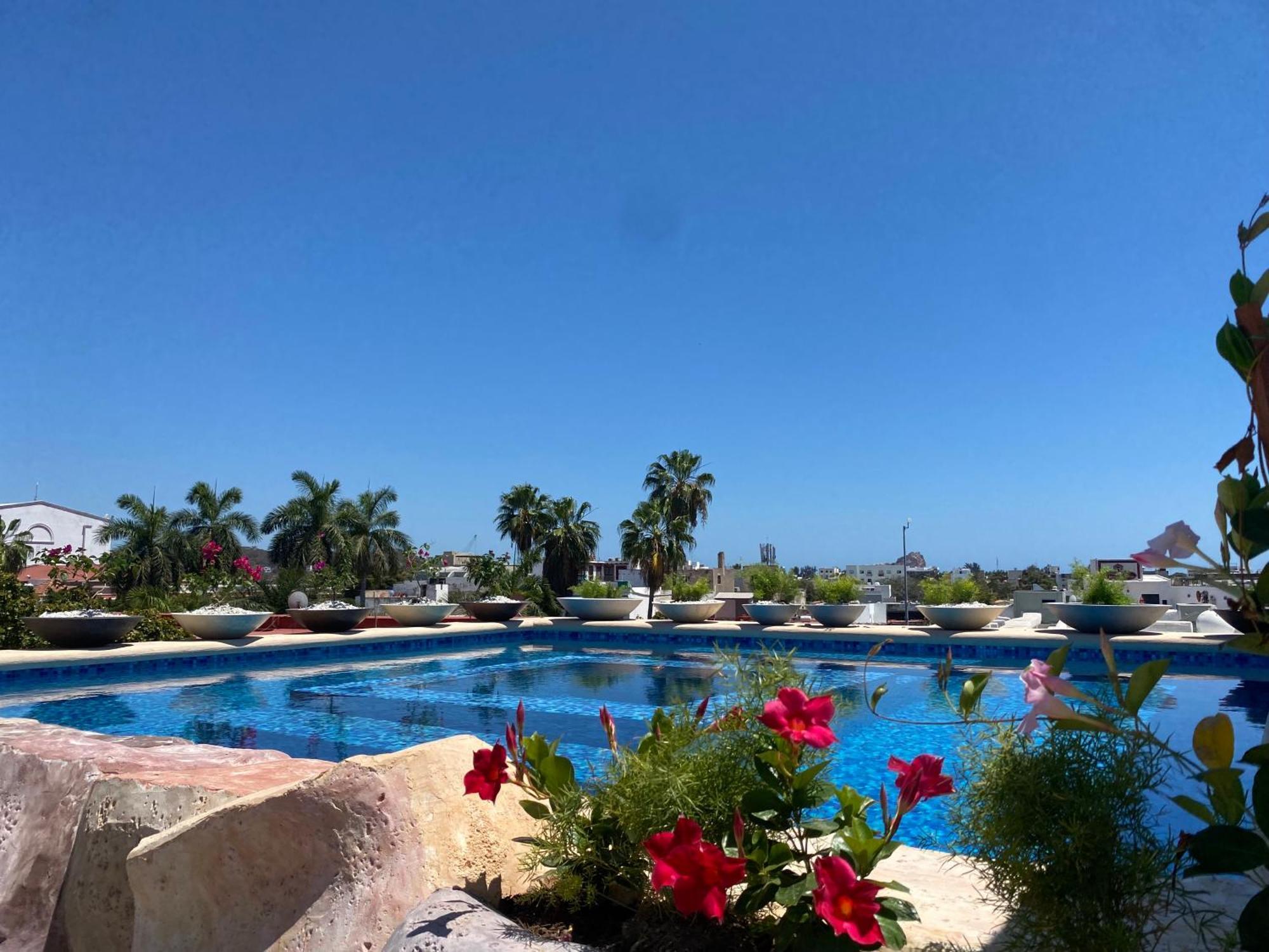 Hotel Tierra Marina Centro Historico マサトラン エクステリア 写真