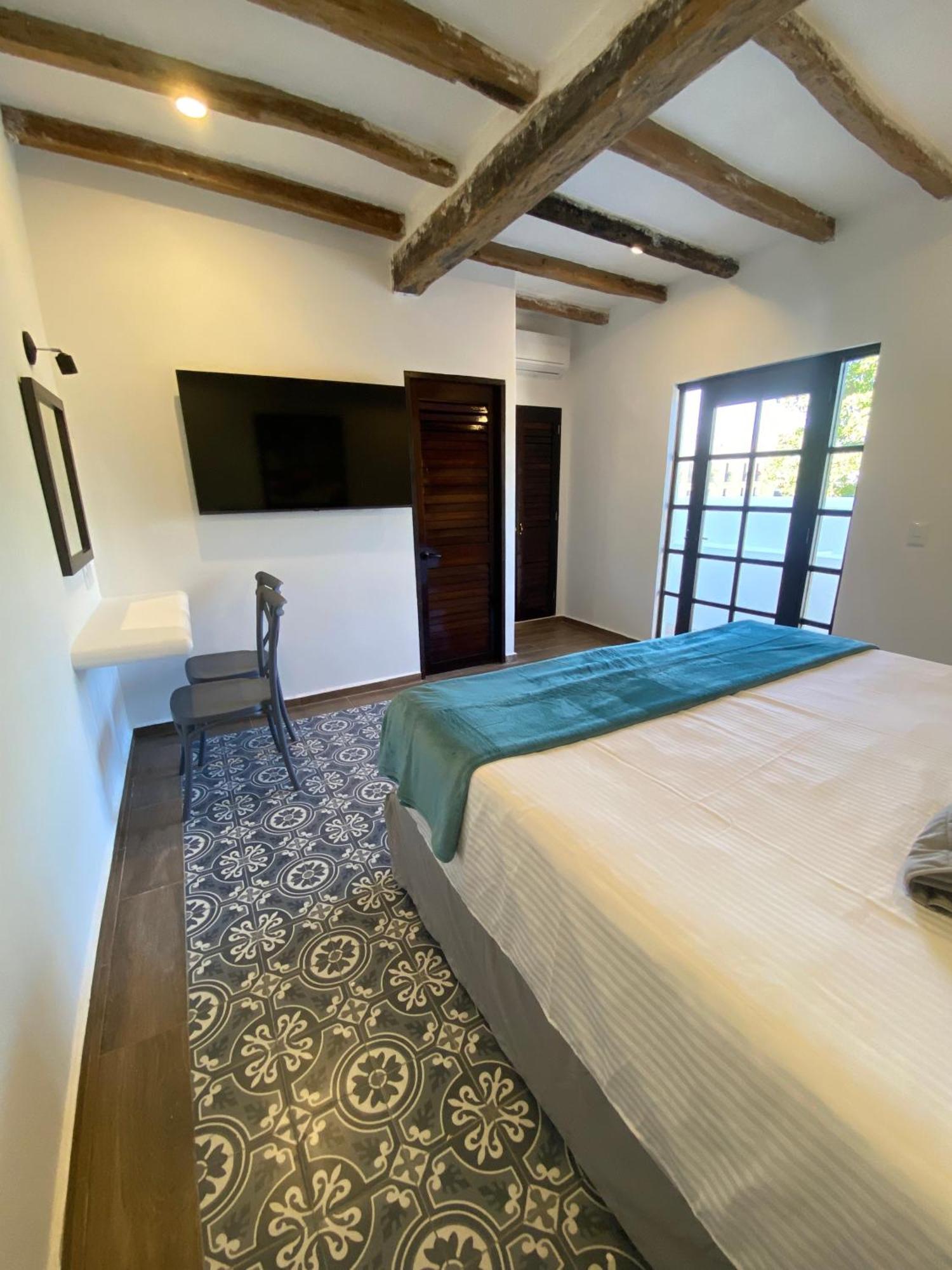 Hotel Tierra Marina Centro Historico マサトラン エクステリア 写真